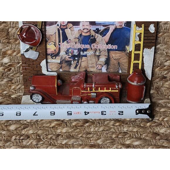 Resin Fire Depatrment Truck Self-standing Picture Frame 3.5" x 5" photo - Picture 5 of 6